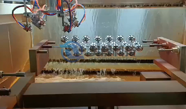 Christmas ball automatic spray